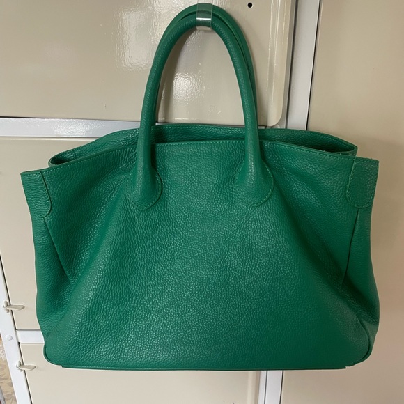 Mark & Graham Elisabetta Slouch Leather Handbag – Kelly Green Pebbled Leather - Picture 6 of 11